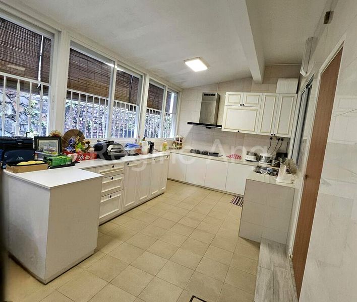 5 Bed Terraced House (Landed) for Rent in  Hoover Park - Image 12